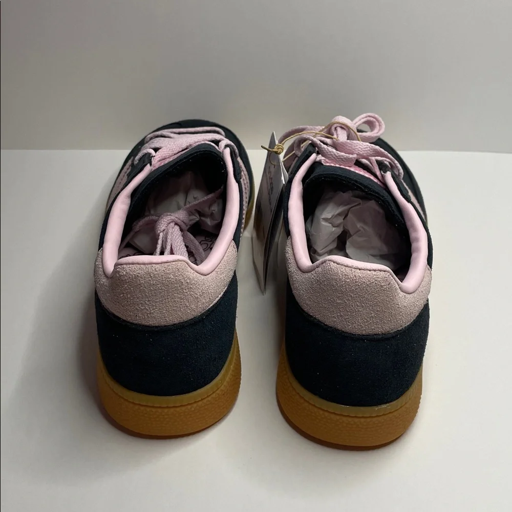 NIB ADIDAS Handball Spezial W Black with Light Pink Trim. Size 6.5 women - Picture 5 of 7